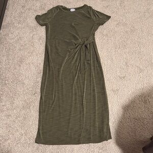 Elegant Olive Midi Dress with Waist Tie